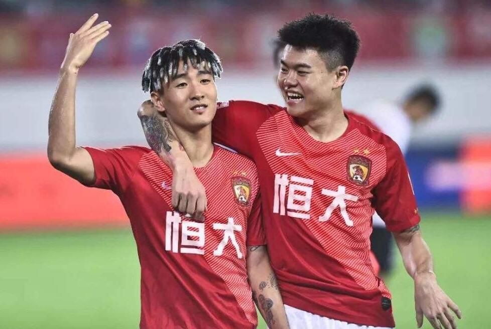 推介英超解析：谢菲尔德联 VS 利物浦　时间：2023-12-07 03:30　谢菲尔德联目前14轮过后取得1胜2平11负的战绩，目前以5个积分排名联赛第20名位置。